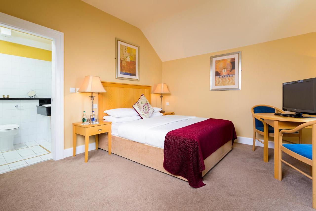 Dingle Bay Hotel ภายนอก รูปภาพ